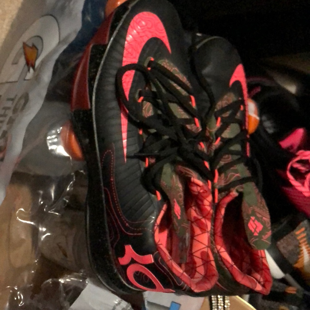 Shoes - Picture 2 of 2